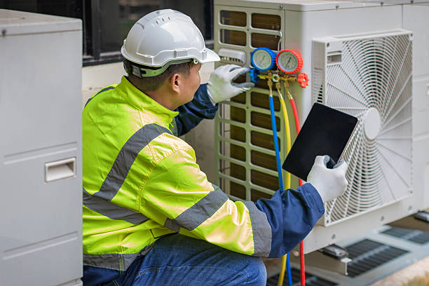 Professional Hvac Installation technician working in Plainfield, IN